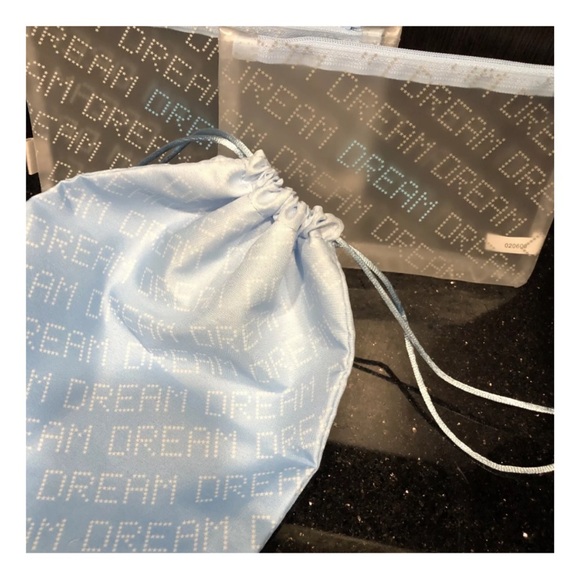 IPSY Blue Drawstring Pouch with “Dream” Print & Matching Cosmetic Bag - 5 x 7” - Picture 5 of 5